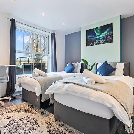 Impeccable 4-Bed House In Brixton Londonヴィラ エクステリア 写真