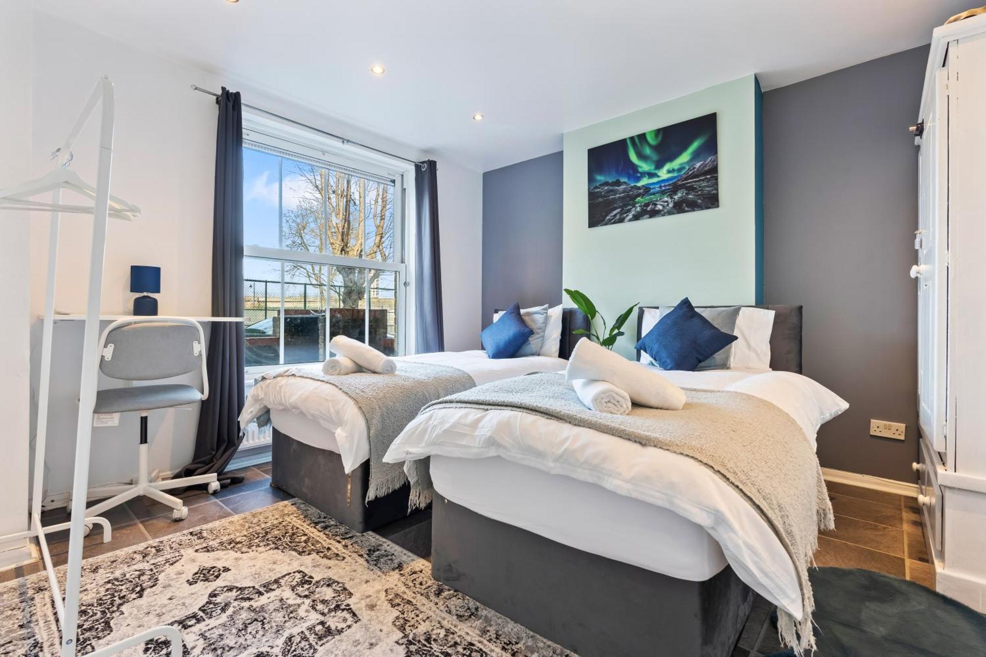 Impeccable 4-Bed House In Brixton Londonヴィラ エクステリア 写真
