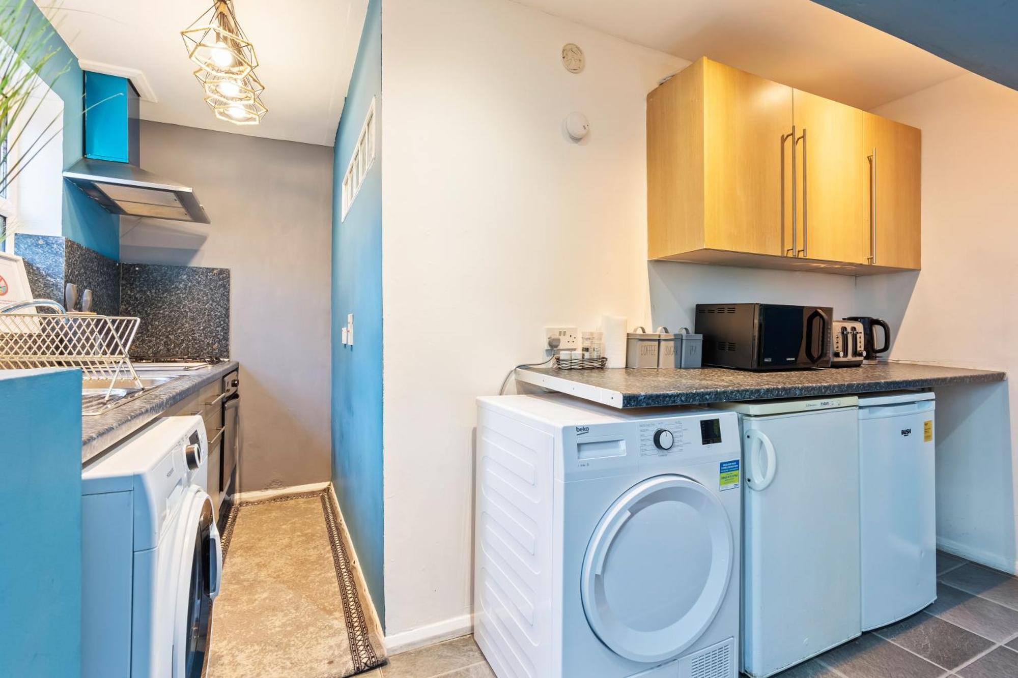 Impeccable 4-Bed House In Brixton Londonヴィラ エクステリア 写真