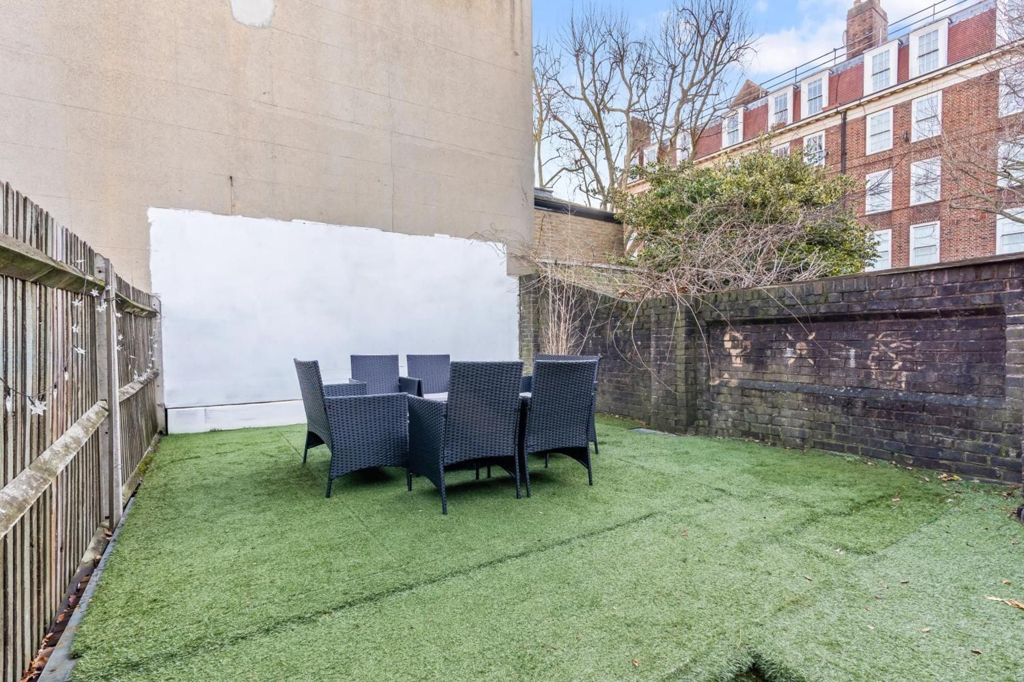 Impeccable 4-Bed House In Brixton Londonヴィラ エクステリア 写真